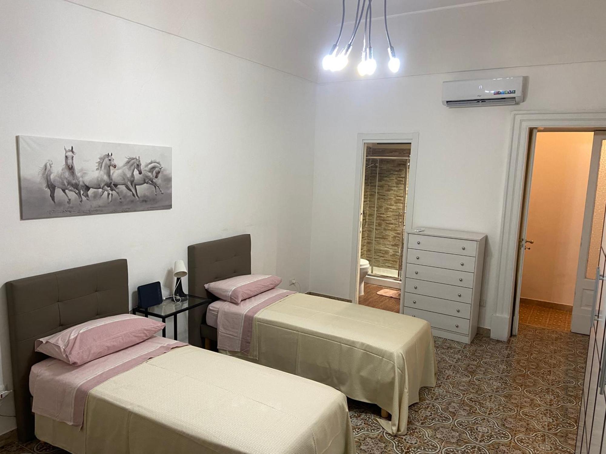 Casa vacanza La Collegiata Aeroporto di Catania Fontana Rossa Esterno foto