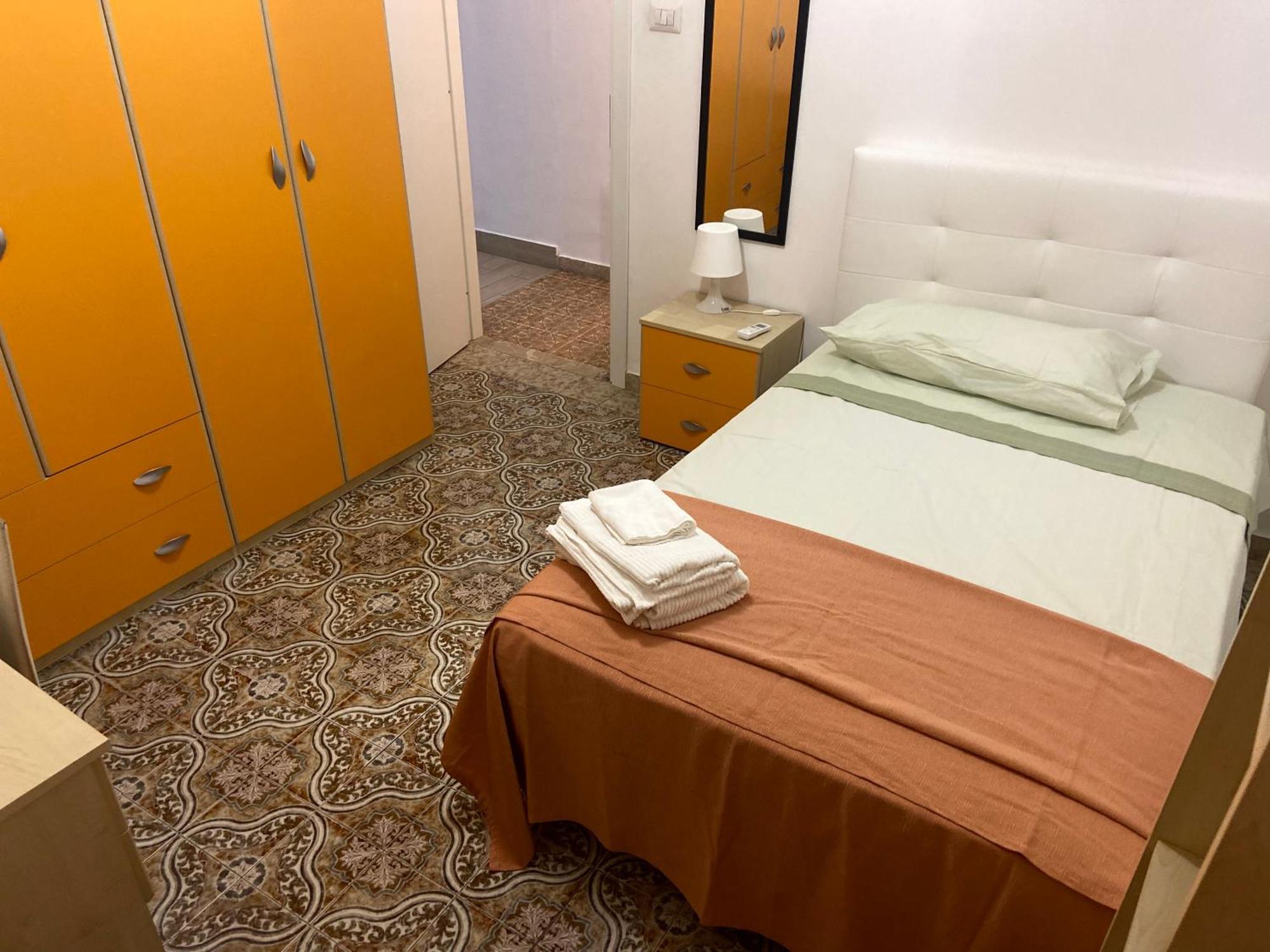 Casa vacanza La Collegiata Aeroporto di Catania Fontana Rossa Esterno foto